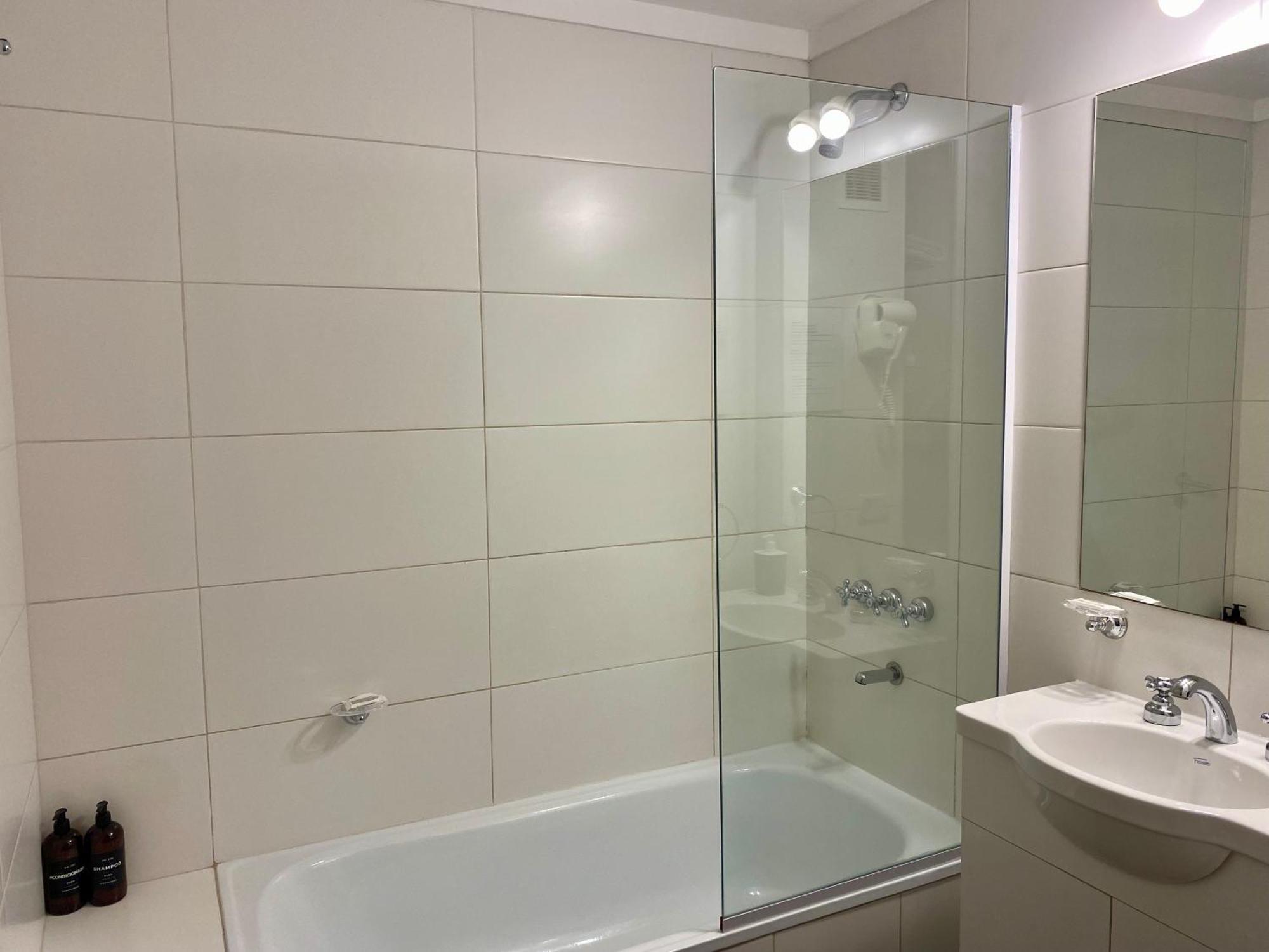 Apartamento Centrico Y Moderno Con Balcon, Piscina, Gimnasio Y Laundry Buenos Aires Exteriör bild